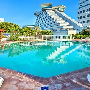 In Prime Location 3 Pools Apartamento Cancún
